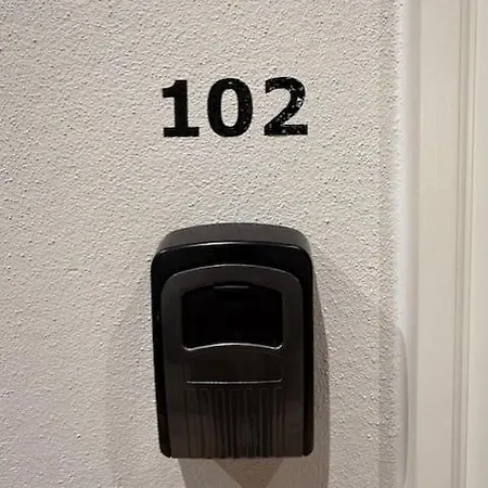 Folsted - Vaerelse 102 Med Eget Badevaerelse Og Fri Parkering