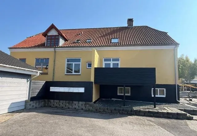 Folsted - Vaerelse 102 Med Eget Badevaerelse Og Fri Parkering Bindslev